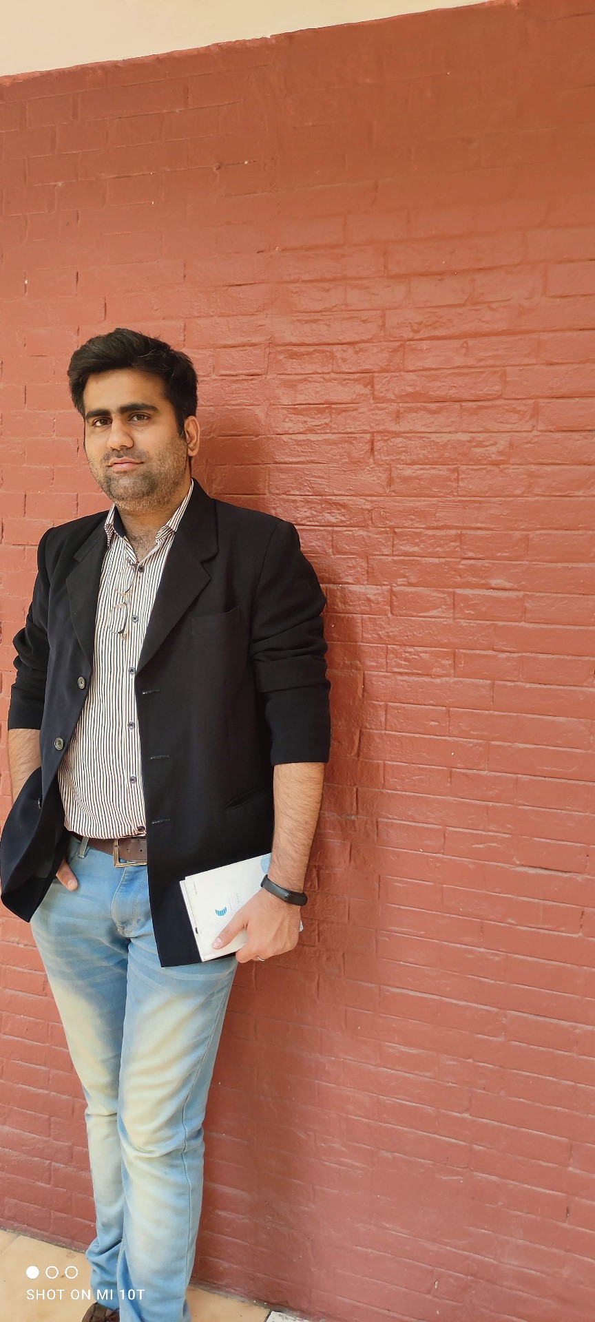 Portrait of Akshaay Kapoor, CMO & Business Head at FMDL Architects